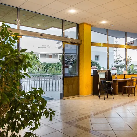 ホテル Oro Blanco 2*